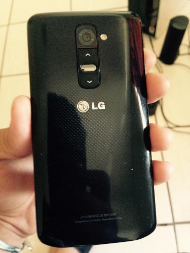 Vendo LG G2 32 GB Todas las redes pantalla ni - Imagen 2