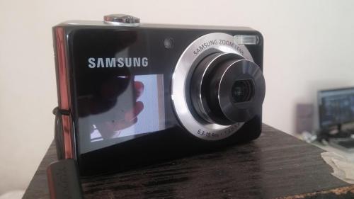 Vendo camara Digital Samsung PL100 de 122 MP - Imagen 1