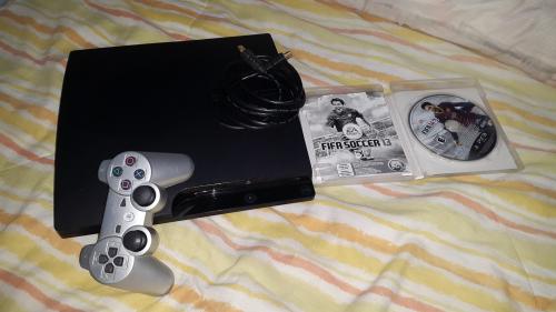 Vendo PS3 un control de 160gb mas juego de fi - Imagen 1