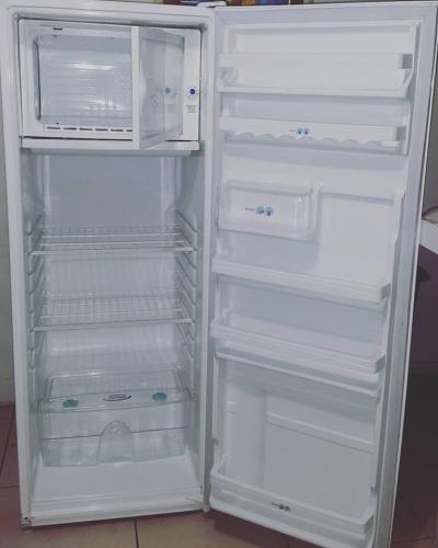 Vendo refrigeradora 4 meses de uso Lps 550 - Imagen 1
