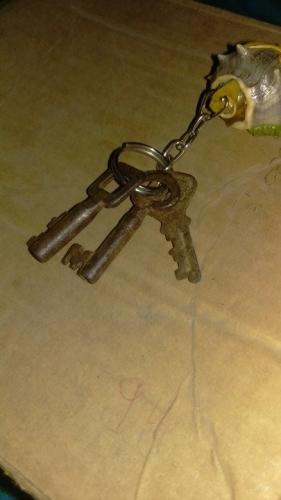 llaves antiguas de baul y cofres 3 llaves con - Imagen 1