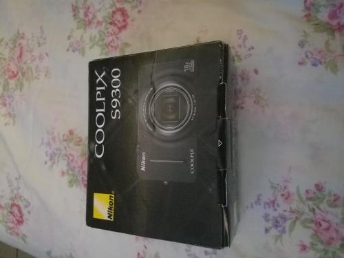 Vendo Nikon Coolpix S9300 prcticamente nue - Imagen 1