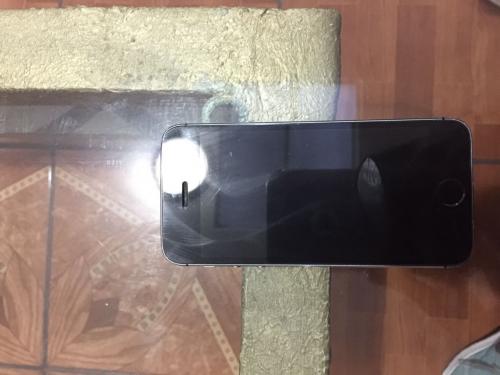 Vendo Iphone 5s color negro de 16 gb nítido  - Imagen 1