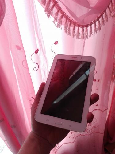 Vendo Tablet/celular Samsung E 7