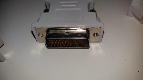 Vendo Conectores VGIi  a  VGA  con tornillo - Imagen 2