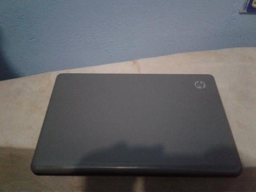 vendo laptop hp notebook 2000 tiene 4gb de ra - Imagen 1