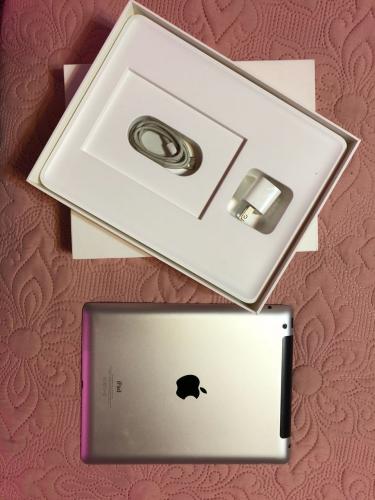 Vendo iPad 4th Generation (Caja con Accesorio - Imagen 2