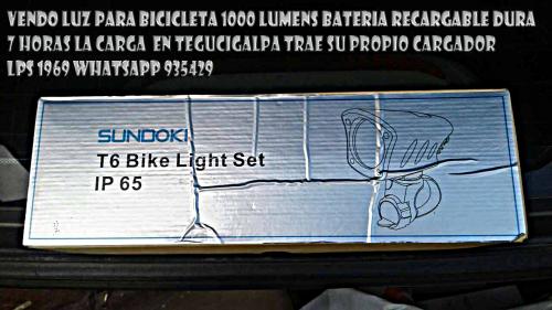 vendo luz para bicicleta 1000 lumens bateria  - Imagen 1