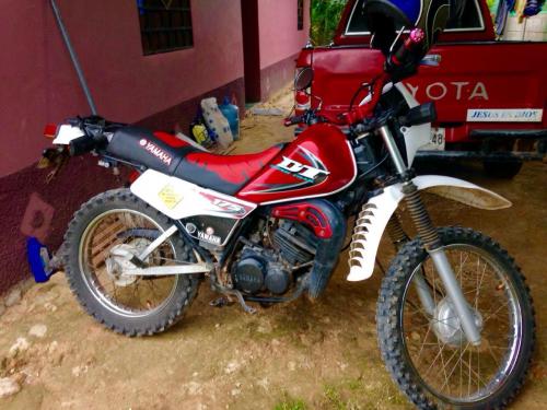 Ganga se vende una motocicleta Yamaha  DT 175 - Imagen 1