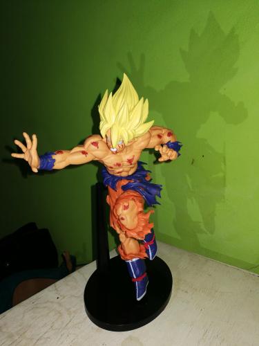 Figura de Goku precio L60000 llamar al 9643 - Imagen 2