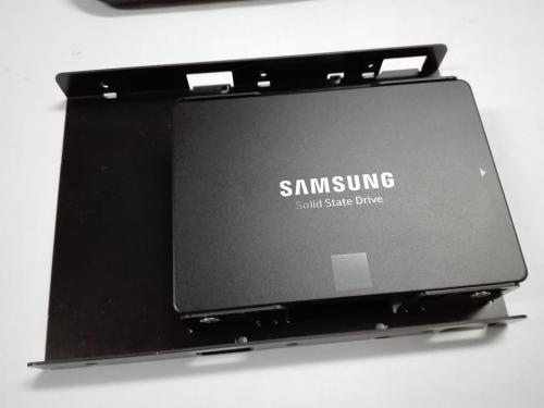Vendo Disco Duro Samsung 850 EVO 250GB SSD co - Imagen 1