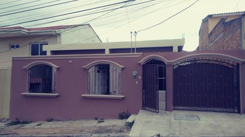 Se alquila Casa Nueva en Tegucigalpa Colonia - Imagen 1