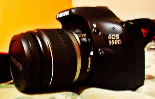 camara canon eos 550D profesional nueva la d - Imagen 1