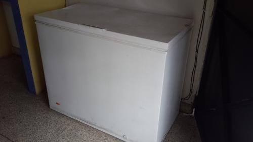Ganga vendo o permuto freezer fridaire de 9 p - Imagen 1
